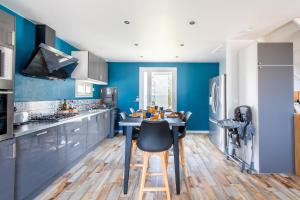 GuestHouse La Costière - logements indépendants - espace piscine jacuzzi