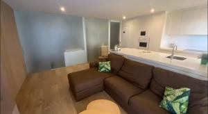 Appartement 2 chambres, piscine et vue mer