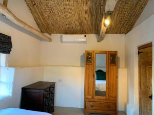 Aasvogelkrans Farm Cottages & Camping