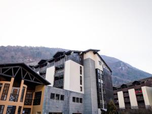 Appartements Studio 4 pers avec balcon, parking et wifi - Proche thermes et centre de Brides-les-Bains - FR-1-512-171 : photos des chambres