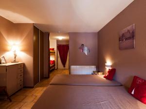 Appartements Charmant studio pour 4 pers. avec balcon, parking et wifi, a deux pas des Thermes et du centre village - FR-1-512-212 : photos des chambres