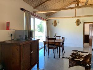 Aasvogelkrans Farm Cottages & Camping