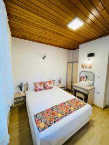 Özdemir Otel Datça