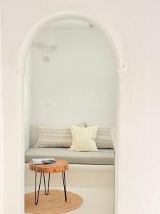 Cal Day Rooms Santorini