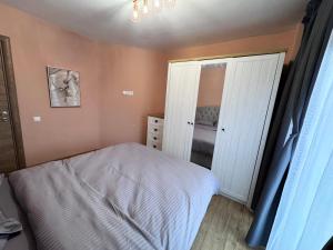 Spacious sunny flat with 2 bedrooms in the heart of Plovdiv