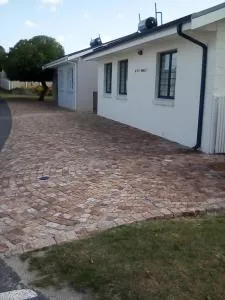 Little Seacastle - Elim