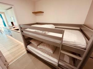 Noble Escale, Plage et Parking