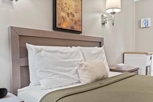Queen Studio room in Sea Mist Resort Motel