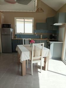 Maisons de vacances  L-instant Nid d-ou  , Spa et Luxe Intime : photos des chambres