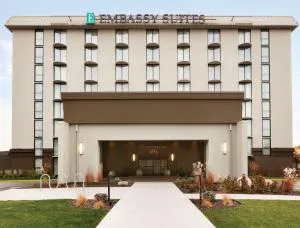 Embassy Suites by Hilton Bloomington/Minneapolis - إيدينا