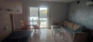 Agrowczasy Nad Stawem - Plus strefa jacuzzi przy domu z jedną sypialnią