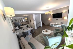 Travel Concept - Silver Mountain