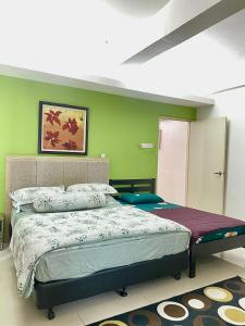 Private One Bedroom Viana Court Service Apartment 6 with private parking