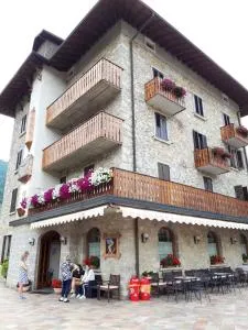 Hotel Carrara - Camerata Cornello