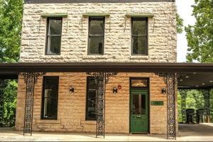 尤里卡斯普林斯 151 Spring C - Downtown Eureka Springs - Suite C 2星级 住宿 客房