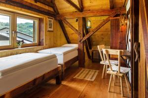 Farm Stay Pirc - Hayloft Apartment