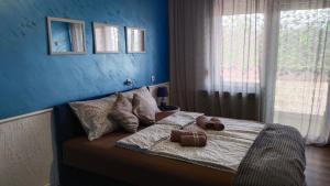 Lelas home (Lelin dom)