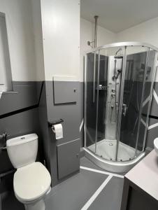 Elegant & Peaceful - Private Parking