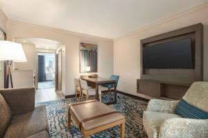 King Suite with City View room in Embassy Suites Tampa Downtown Convention Center