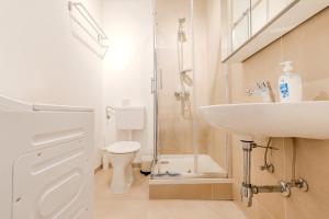 Whats-App Self-Check-IN - vibrant City Life in Graz