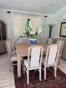 ZimbAli Cosy Camwood