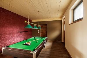 Gruppenunterkunft mit Billardtisch und Lamatrekking