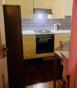 Heartwarming and vibrant PRIVATE ROOM in rental unit