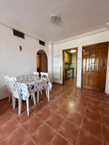 Golf Marina de la Torre con vistas al mar