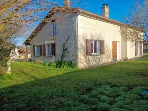 Large 4 bed house available for short stays - 圣塞沃兰