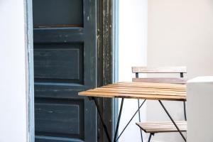 The Athenian Veranda 2