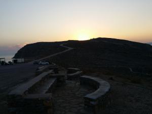 Romanza Sifnos Greece