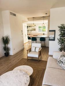 Penthouse Apartment with Sea Views