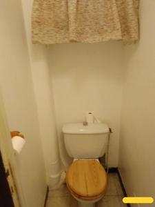 Appartement aéré avec vue sur la mer , plage 50m et piscine 20m dans la résidence