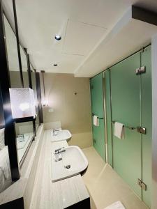 MADR Excellence at Novotel Manila Hotel Residence Acqua