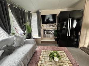 VerbKin 6 Berth Caravan Holiday St Osyth Clacton-on-sea - 3 bedrooms