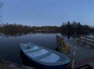 Lake cottage with private pier
