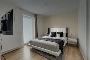 Jean 1B Brussels-Charleroi-Airport - Fleurus