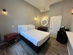 Penn Lodge Hotel & Suites Philadelphia - Bensalem - 兰霍恩