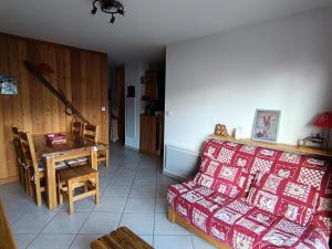 Appartements Chalet Du Bois De Suffin N 10 - Appartement cosy a 20m des pistes ! Plein sud - 4 pers. Terrasse - parking couvert MAE-8844 : photos des chambres
