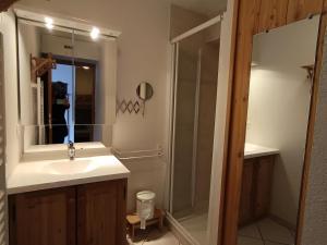 Appartements Chalet Du Bois De Suffin N 10 - Appartement cosy a 20m des pistes ! Plein sud - 4 pers. Terrasse - parking couvert MAE-8844 : photos des chambres