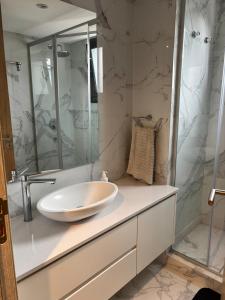 Moderno y luminoso departamento