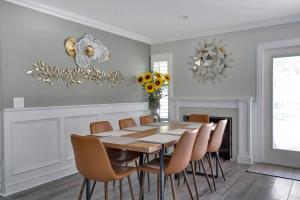 Serene hillside oasis with pool - 20 min to beach