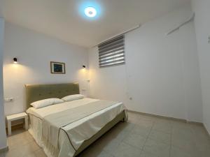 Versailles One Villa one-story suite