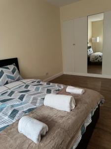 Beautiful 2 bed City Escape London