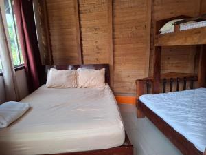 Villa Rancho con Río Privado