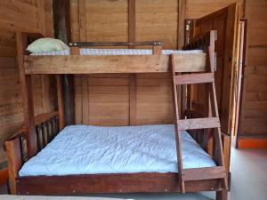 Villa Rancho con Río Privado