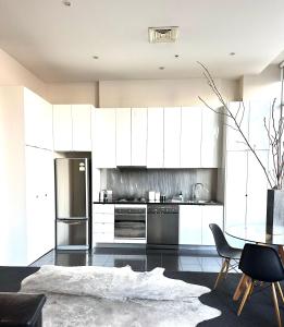 escape at collins PENTHOUSE Apartment Melbourne CBD