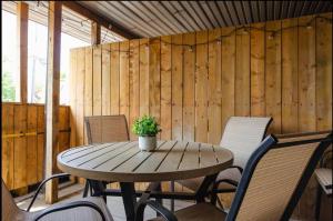 Casa Queen Hotel Elegant Suite w Patio BBQ Grill
