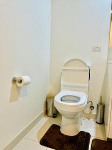 Premium Melbourne Apartments with Balcony and Free Tram Access