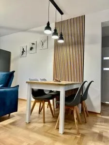 Blue Zone Apartment with Parking, Balcony and Garden - 姆德尼擦